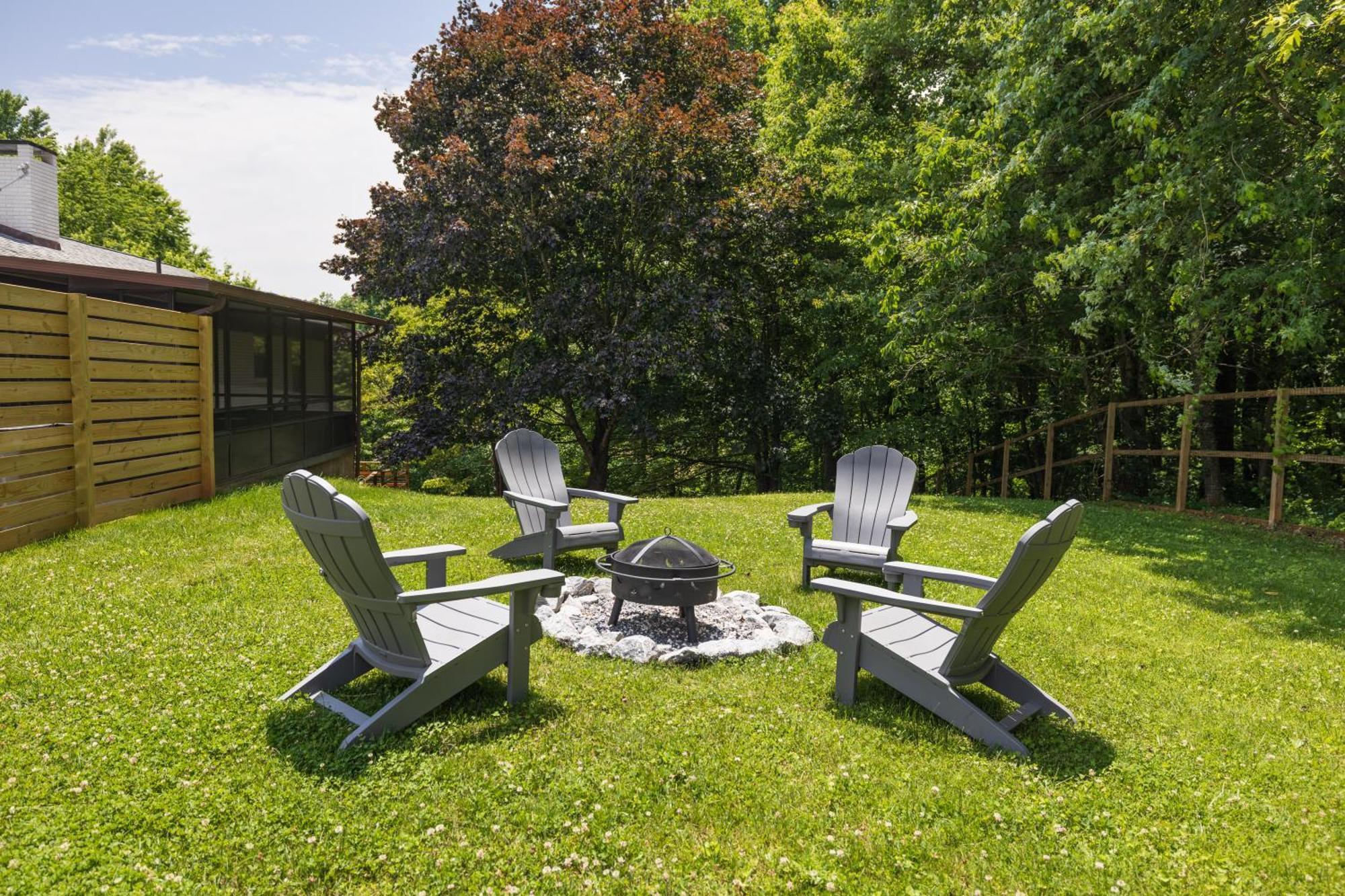 Mid-Century Modern Impeccable Remodel With Hot Tub Villa Asheville Exterior photo